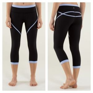 Lululemon roll up crop black/lavender dusk